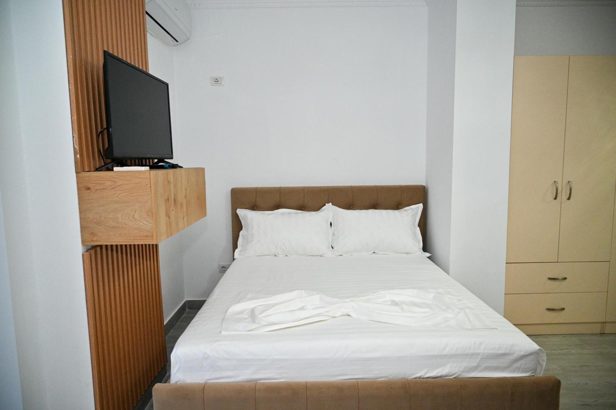 Elite Apartments Durrës Esterno foto