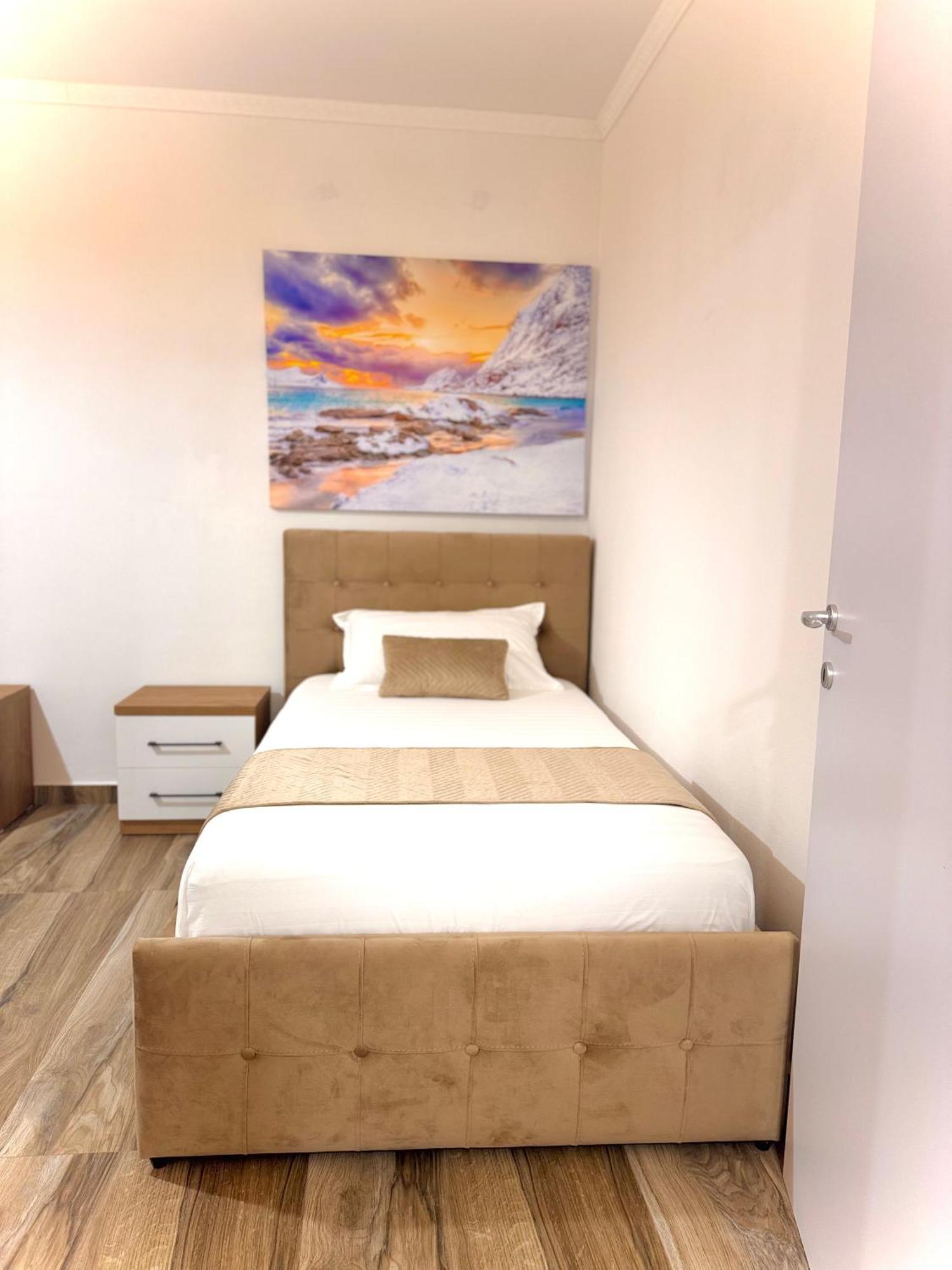 Elite Apartments Durrës Esterno foto