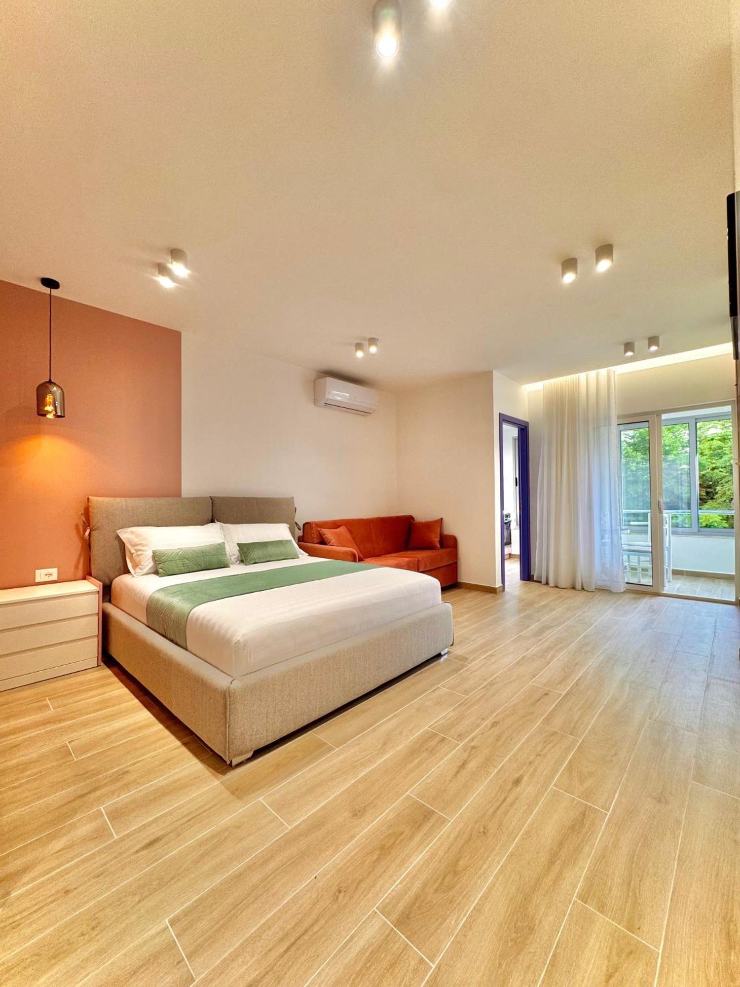 Elite Apartments Durrës Esterno foto